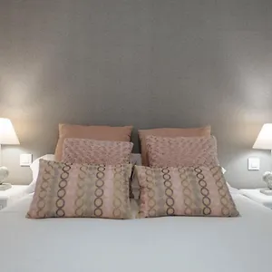 Apartment Arjona