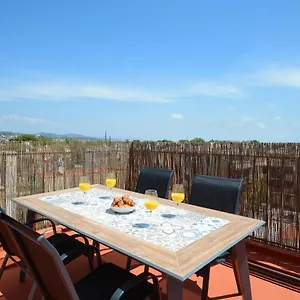 Beach, Restaurants And Views Appartement Castelldefels
